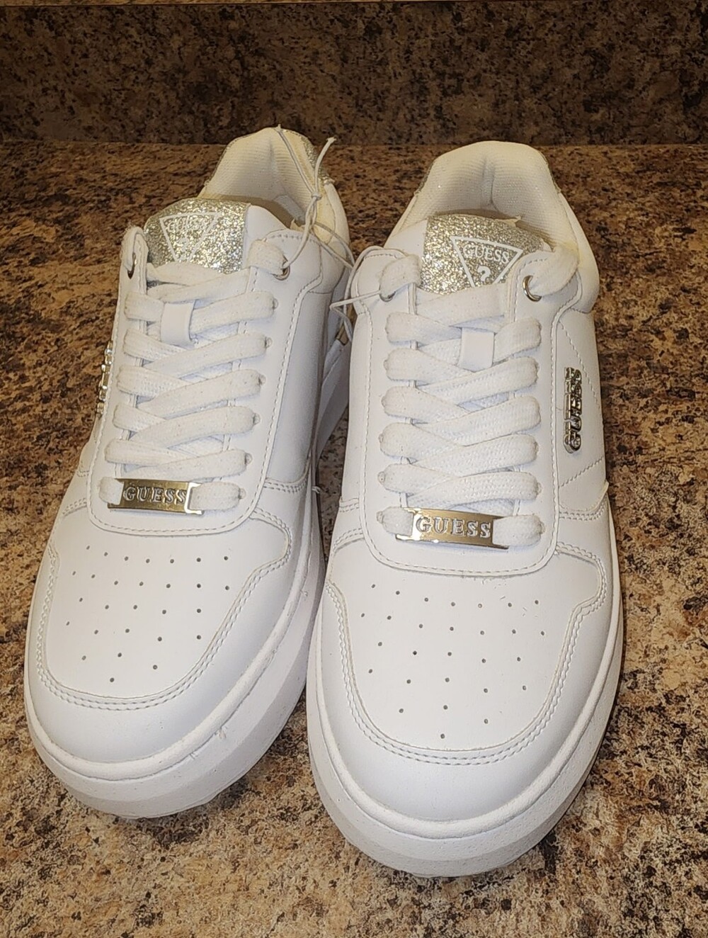 GUESS Women’s White Silver Glitter Platform Sneakers Size 8 New